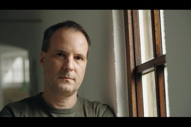 Preview image for the video "Zet de schouders onder zorg voor iedereen - Sociaal ondernemerschap vraagt nieuwe contouren".